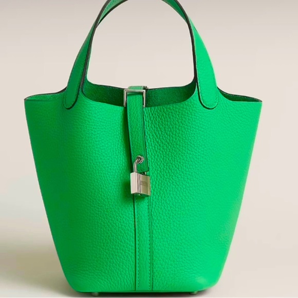 BNIB BEAUTIFUL HERMES VERTE COMIC PICOTIN 18 - Picture 1 of 3